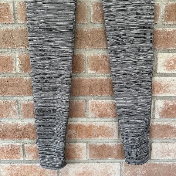 Athleta Gray Pattern Leggings Full Length Small Tall - Picture 5 of 8